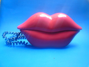 TELEFONO LABIOS