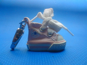 LLAVERO TENIS CONVERSE