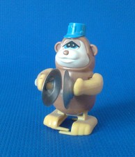 SIMIO CON PLATILLOS DE CUERDA MARCA TOMY